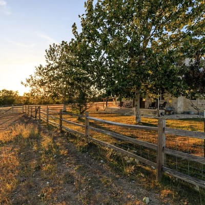 The Ranch House for 2 @ TimberRose Ranch hot tub